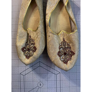 Women's Unbranded Gold Flats & Loafers with Red Embellishments Size 7